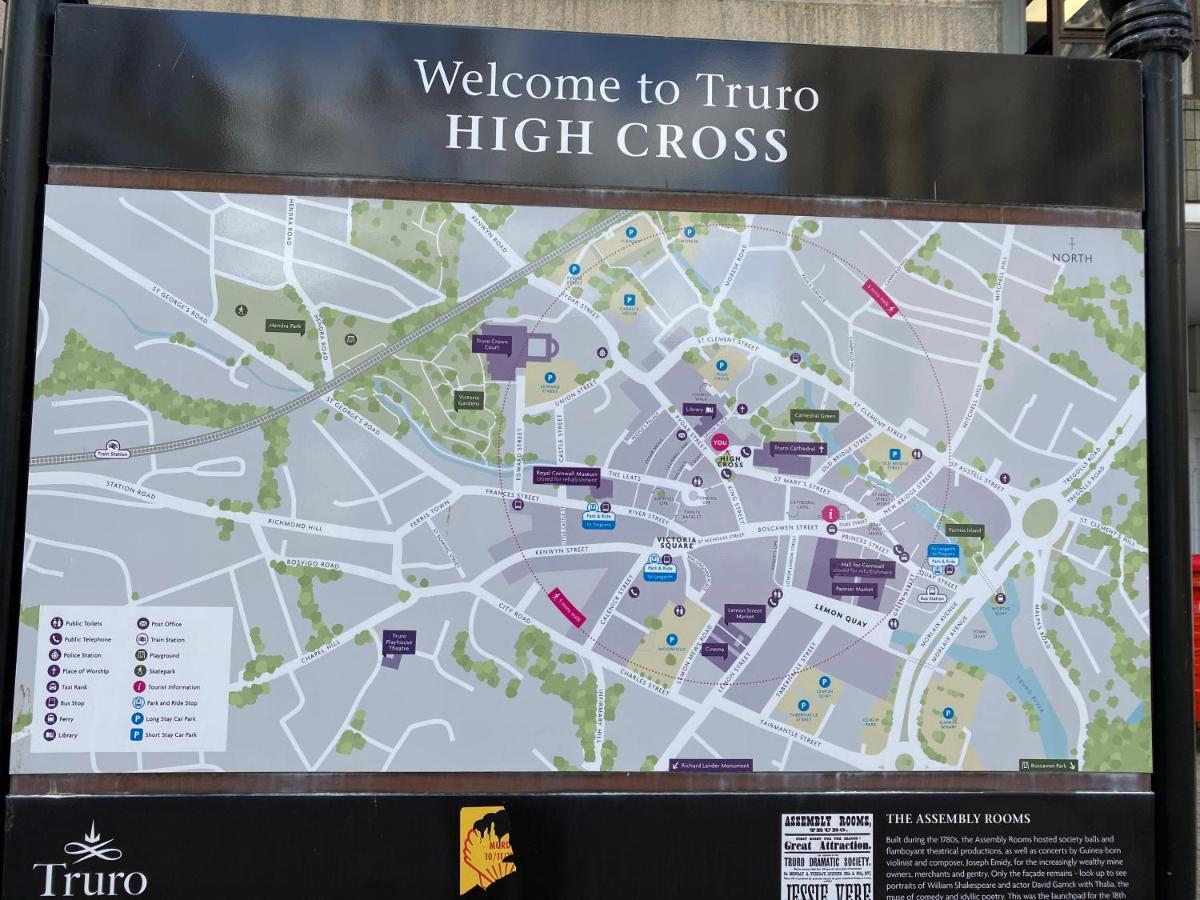 Apartment No 8 - Stay In Style In The Heart Of The Cathedral City. Truro Extérieur photo