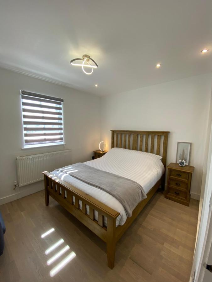 Apartment No 8 - Stay In Style In The Heart Of The Cathedral City. Truro Extérieur photo